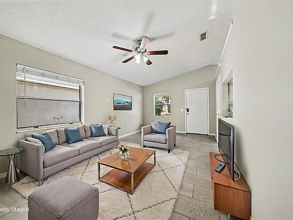 4th image of 2710 LORRAINE DRIVE