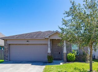 2164 Dale St, Alvin, TX 77511