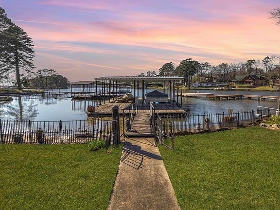 2nd image of 158 Rivers Dr