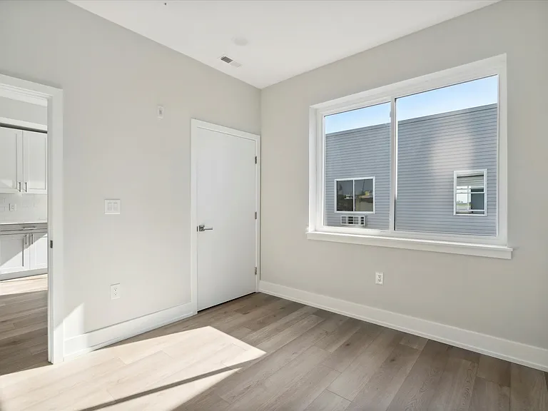 2105-1 Germantown Ave #13 — Photo 22