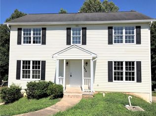 3936 Magnolia Place Ln, Winston Salem, NC 27107