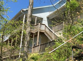465 Fishermans Rd, Big Sandy, TN 38221