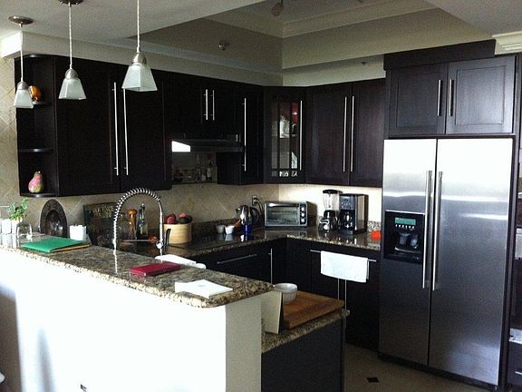 Gorgeous open kitchen