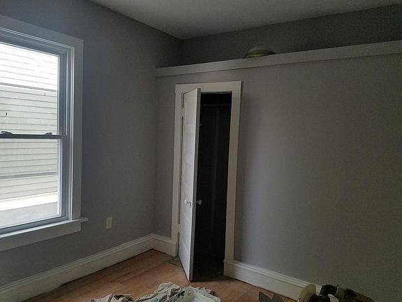 5th image of 75 McLean St Floor 1