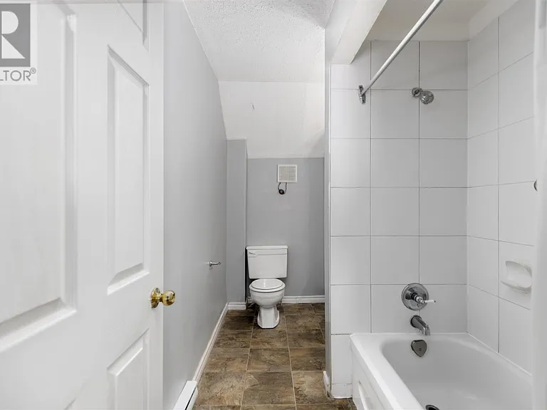515 Albert St E #2 — Photo 14