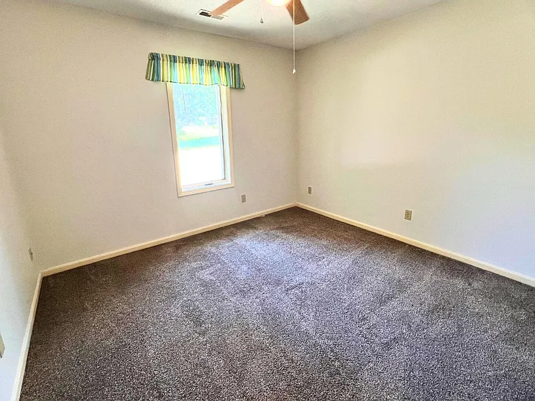 2509 Hollyhock Dr — Photo 34
