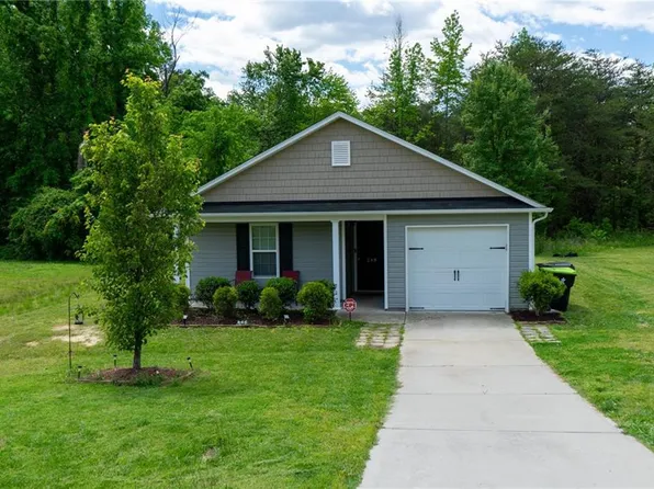 249 Christopher Dr, Burlington, NC 27217