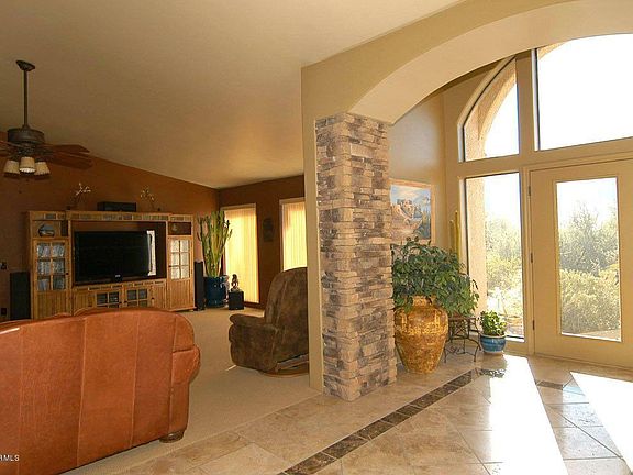 5th image of 425 E Naranja Dr