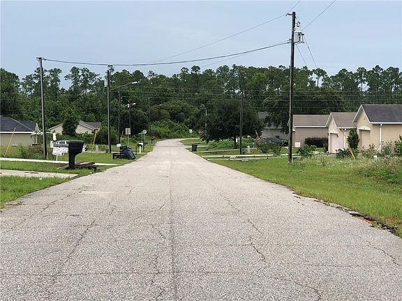 5th image of 878 Fraser Dr