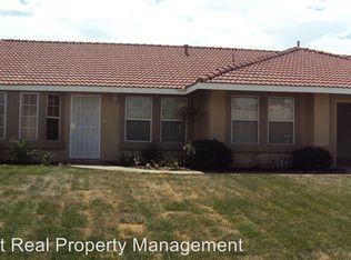 1679 W Townsend St, Rialto, CA 92377