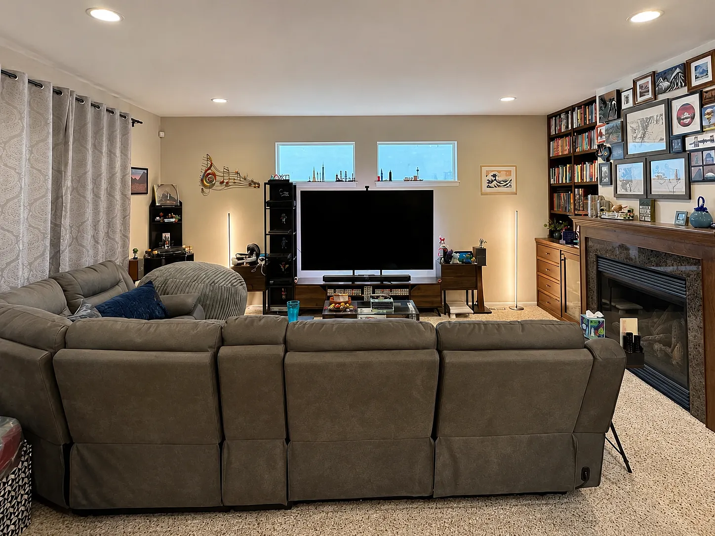 4 bed, 2.5 bath, 1890 sqft, $3,850 — Photo 3