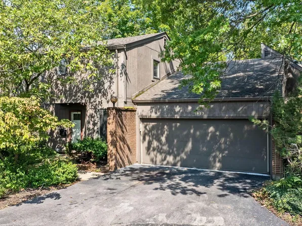1623 Coppertree Rd, Columbus, OH 43232