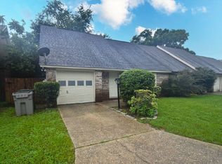 7061 Heather Oaks Dr, Pensacola, FL 32506