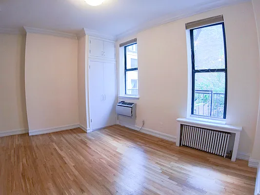 Rented by Urban Real Estate Inc | media 15