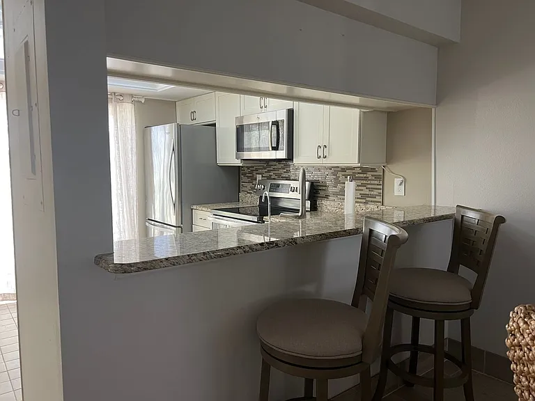 310 Wexford Ter — Photo 9