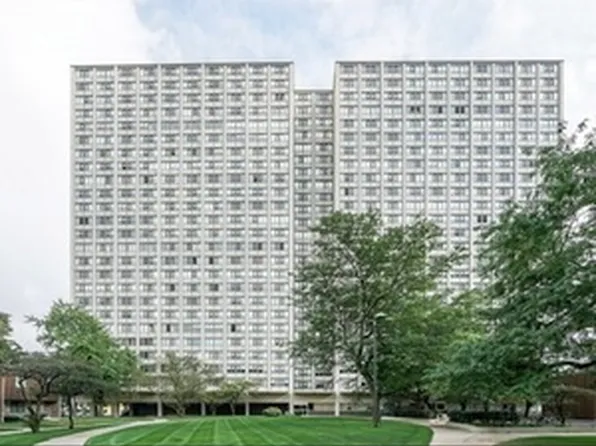 4800 S Lake Park Ave #2504, Chicago, IL 60615