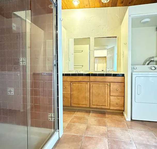 2816 E Hawthorne St — Photo 17