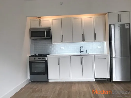 Rented by Modern Spaces | media 6