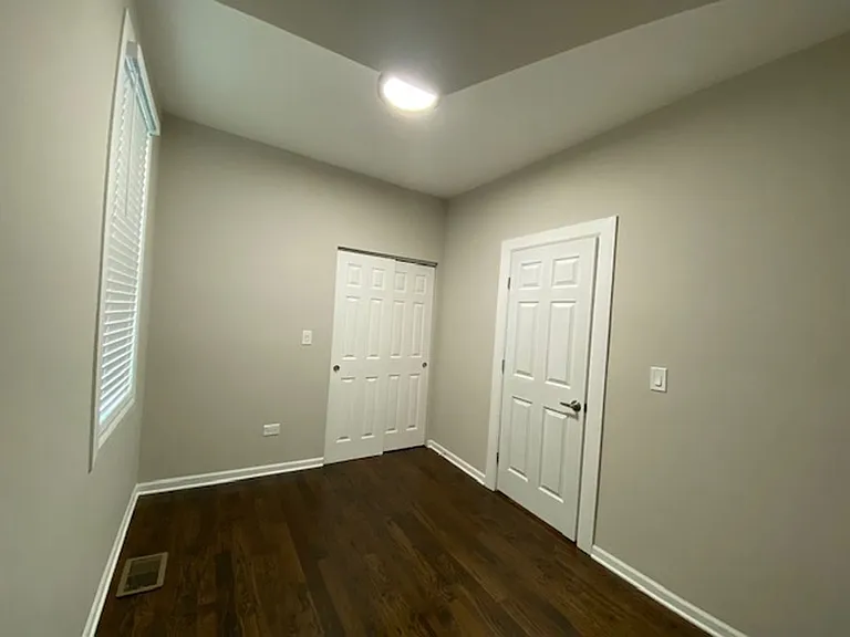 3644 W Fullerton Ave #1R — Photo 8