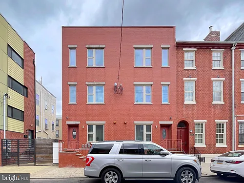 1131 Green St #3 Photo 1