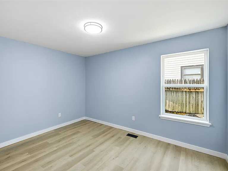 1906 N Eucalyptus Ct — Photo 23