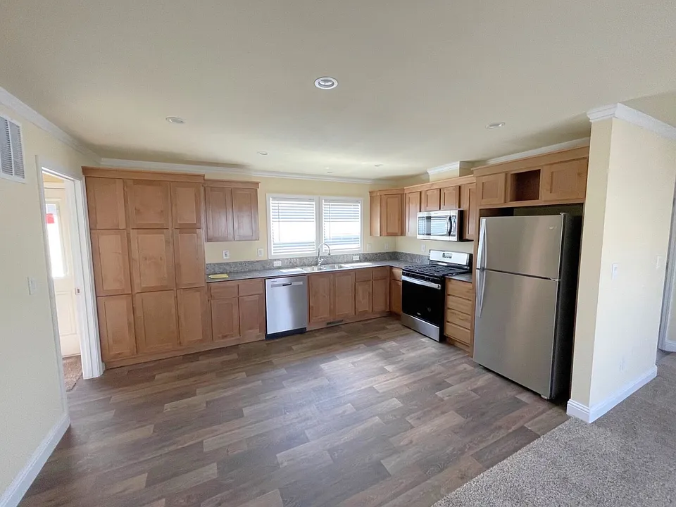 4200 Maslona Dr #36