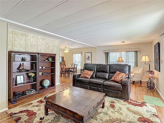 5th image of 2250 Orangewood Cir #1550