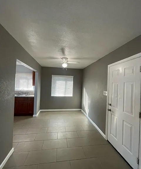 1531 N Fresno St — Photo 4