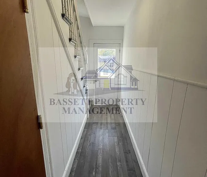 109 E Albert St #1W — Photo 7