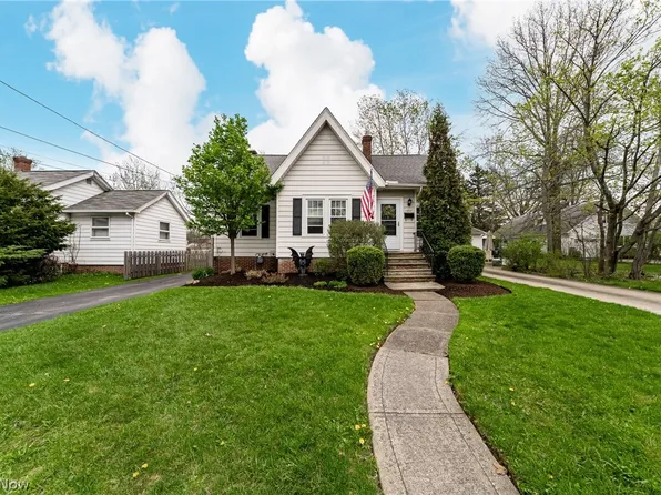 1207 Irene Rd, Lyndhurst, OH 44124