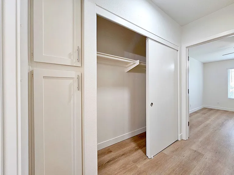 WELCOME TO THE VINE APARTMENTS! — Photo 30