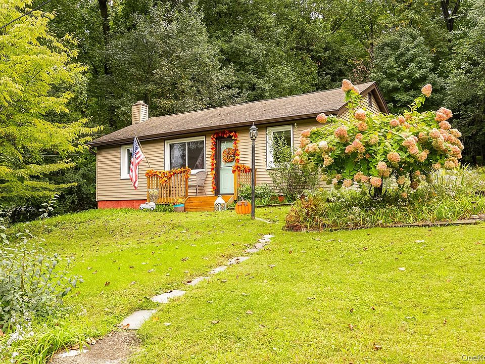 1st image of 32 Fairview Road