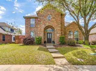 1240 Whitehorse Dr, Lewisville, TX 75077