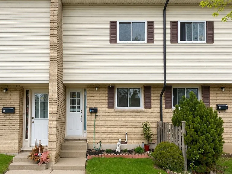 211 Veronica Dr #A5 — Photo 2
