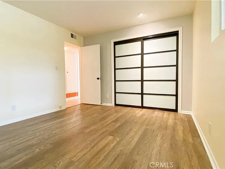 5901 Canterbury Dr #11 — Photo 10