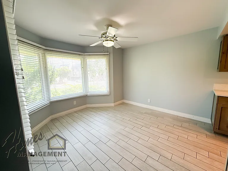 152 S Shore Dr — Photo 15