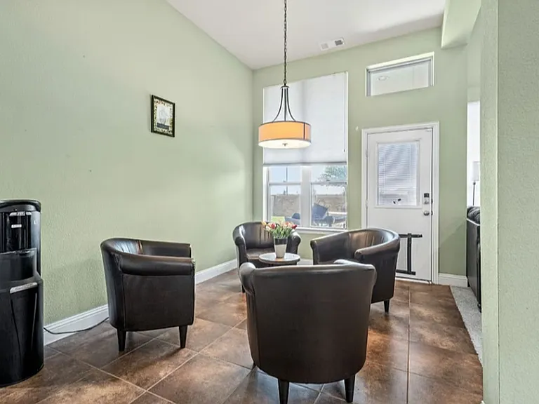1036 Edgefield Ln — Photo 29