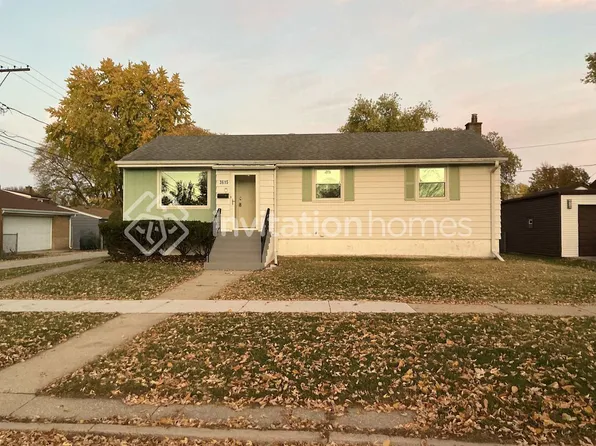 3615 Cleveland Ave, Brookfield, IL 60513