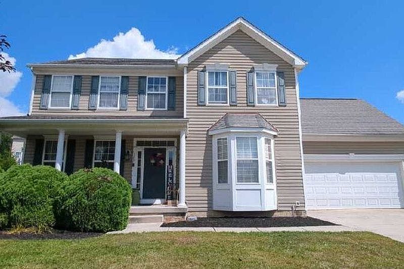 1st image of 107 Joshua Dr