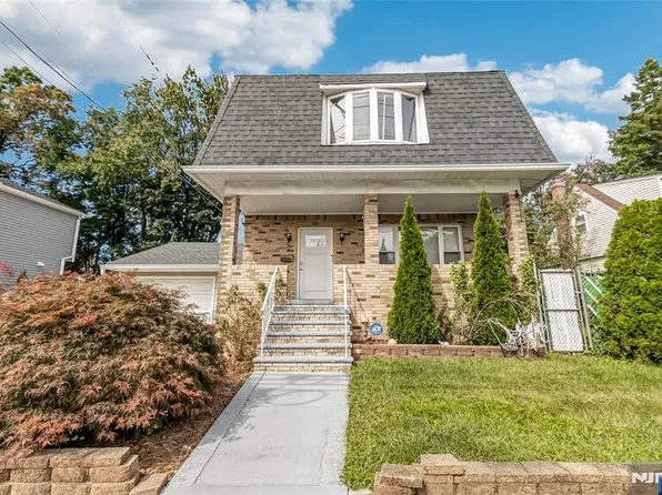 113 Willow Street, Elmwood Park, NJ 07407