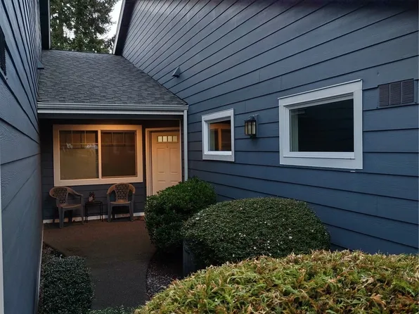 160 E Soderberg Road #G19, Allyn, WA 98524
