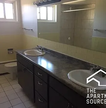 8560 Niles Center Rd #15 — Photo 8