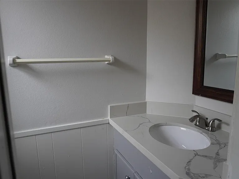 10703 Wickersham Ln — Photo 34