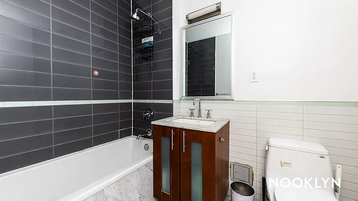 Rented by Nooklyn NYC LLC | media 40