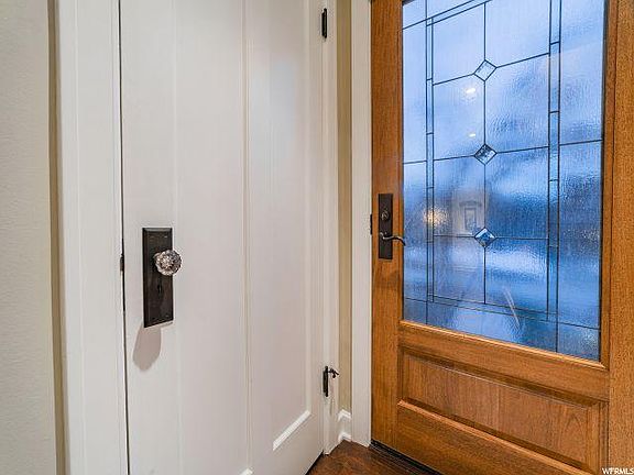 4th image of 1721 E Herbert Ave