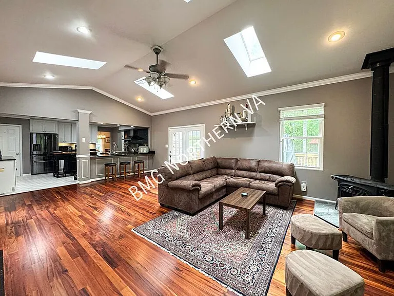 4800 Occoquan Overlook — Photo 16