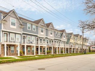 333 Jeff Keeton Dr #48, Hazel Park, MI