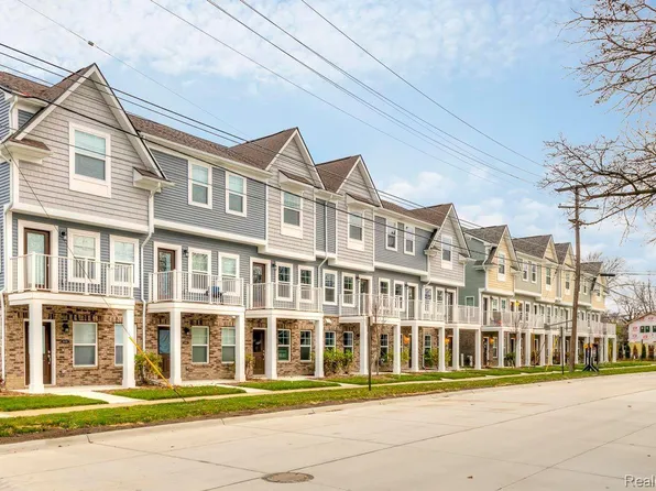 333 Jeff Keeton Dr #48, Hazel Park, MI 48030