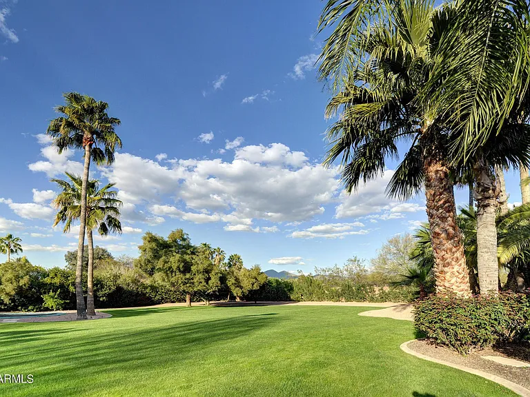 10220 E Desert Cove Ave — Photo 30