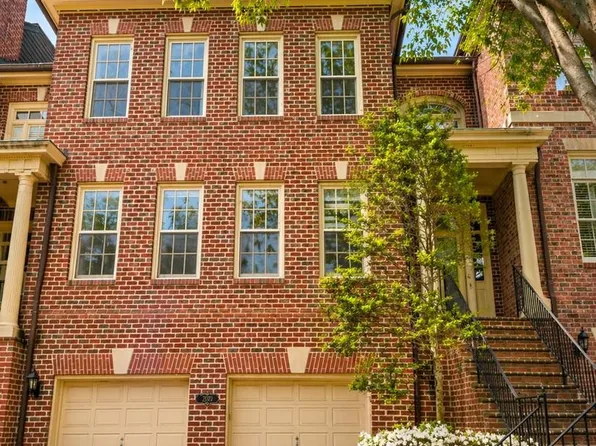 2029 Mayfair McLean Ct, Falls Church, VA 22043